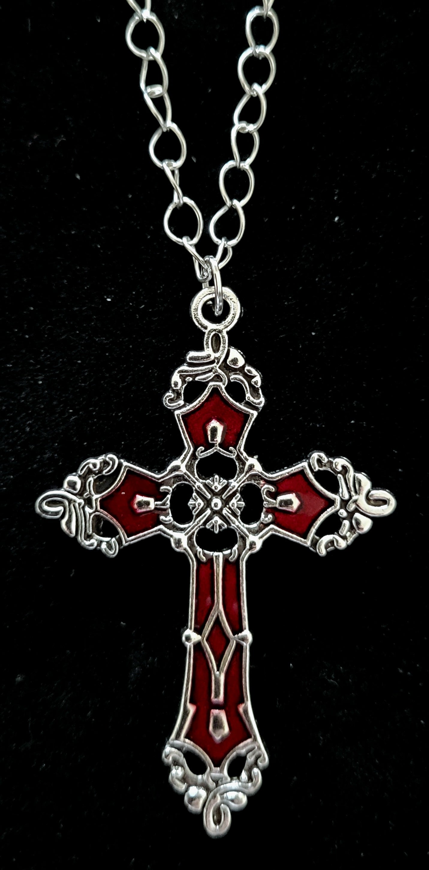 Gotische Kreuz-Kette Rot/Schwarz-Silber