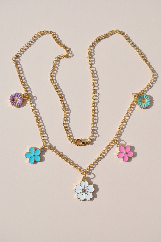 Blumen Charm-Kette gold – handgefertigtes Unikat