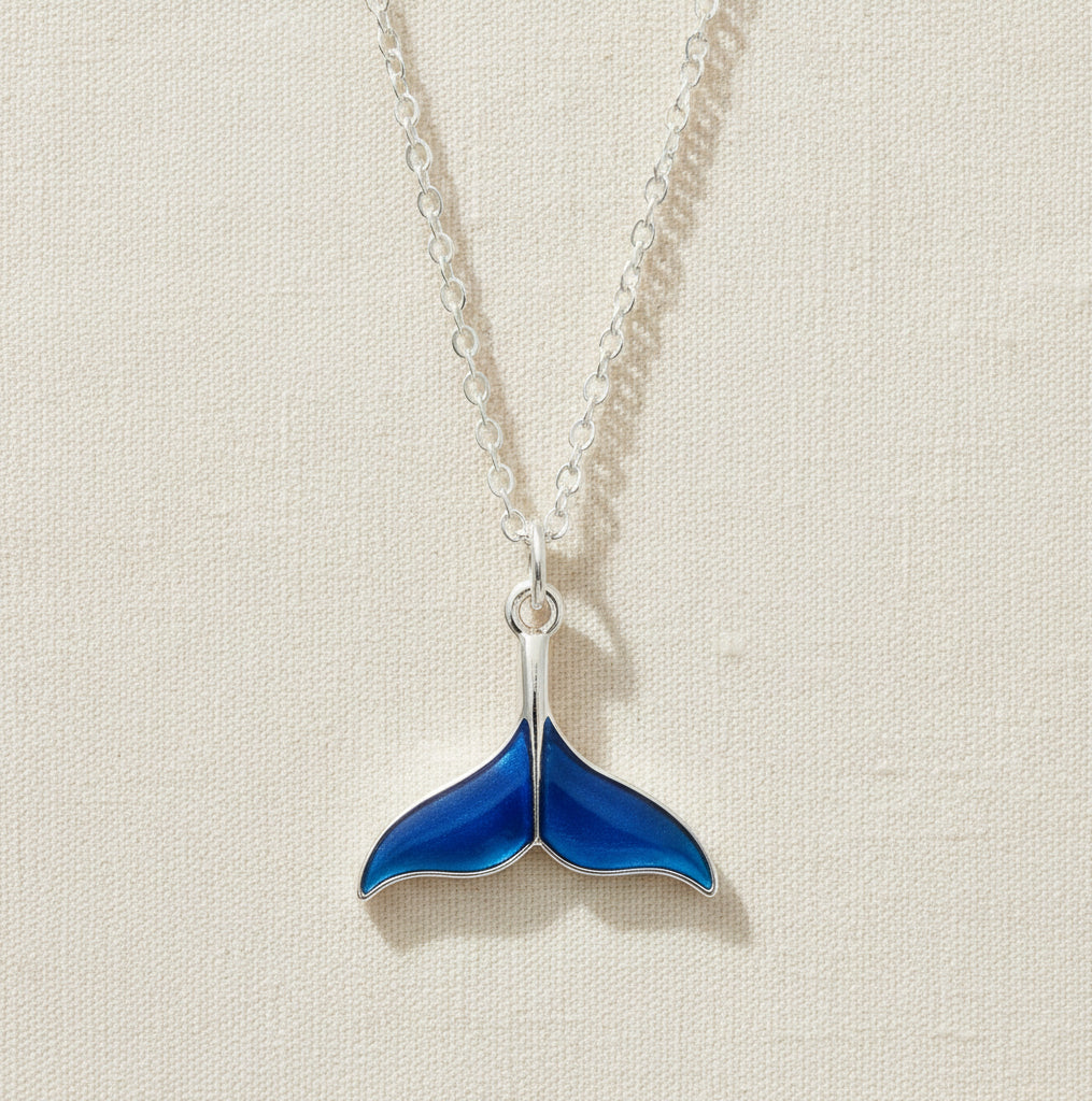 Halskette Walflosse blau silber- oder goldfarben