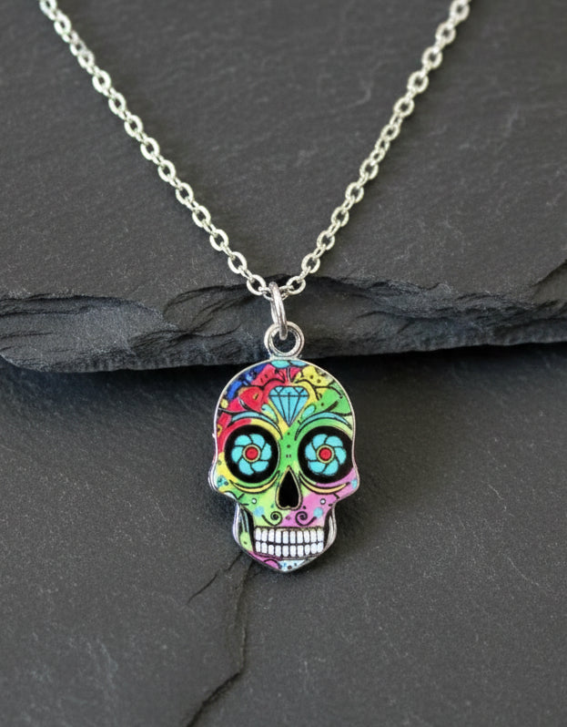 Halskette Sugar Skull Blumen silberfarben