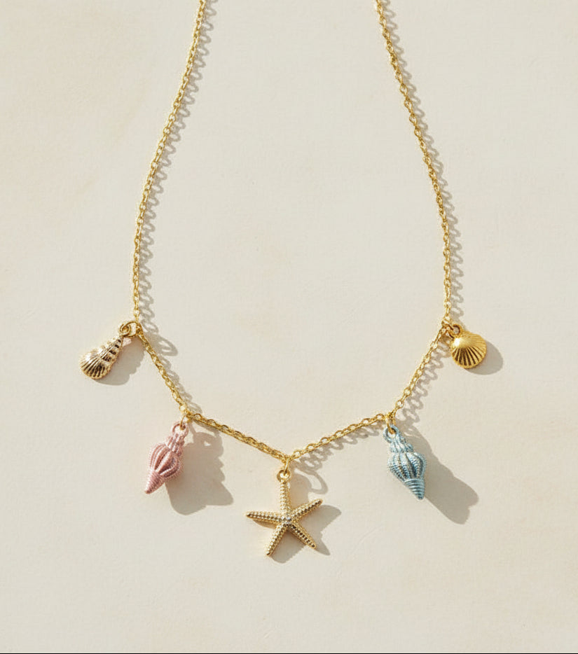 Muschel Charm-Kette goldfarben handgefertigt
