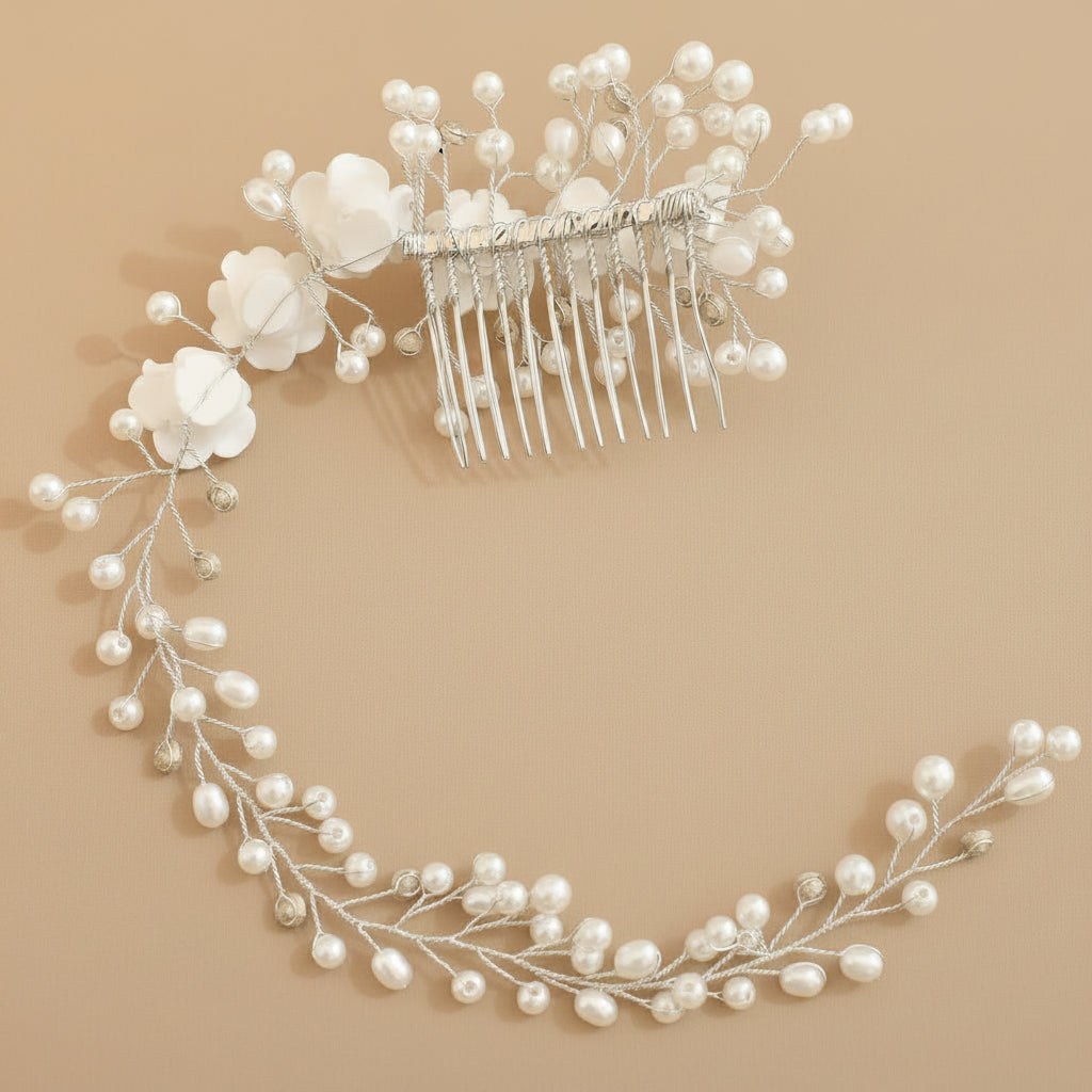 Brautschmuck Haarkamm mit Perlen und Rosen