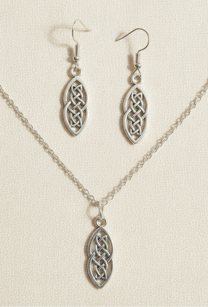 Schmuckset Keltischer Knoten silberfarben